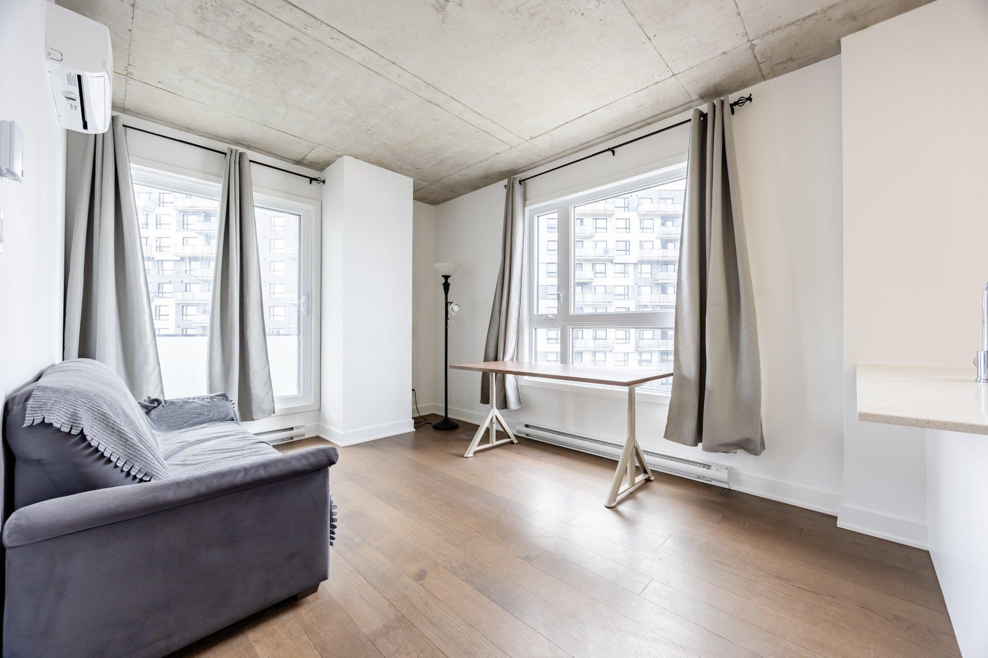 









1700


Rue Viola-Desmond

, 1011,
Montréal (LaSalle),




QC
H8N0H1

