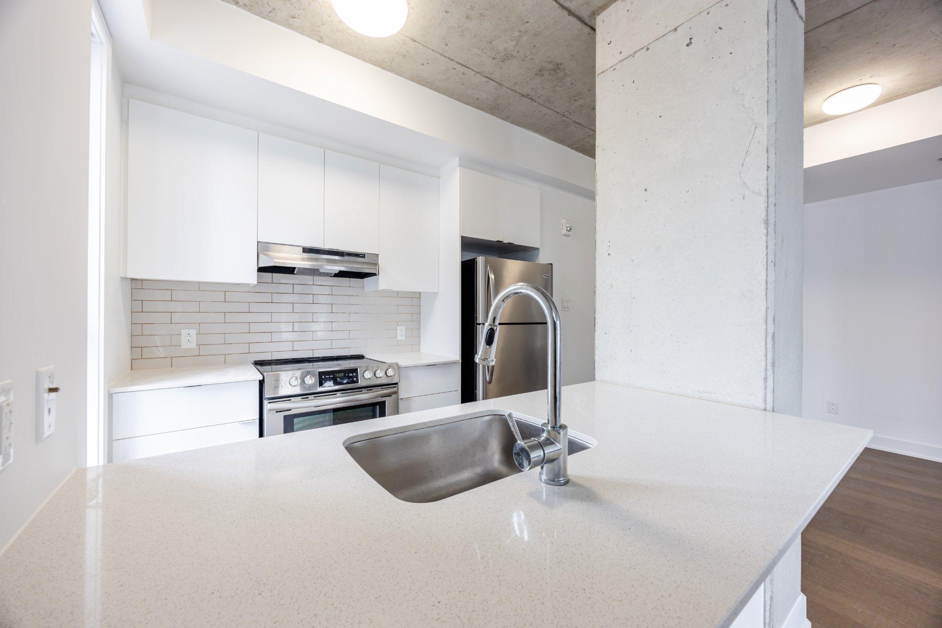 









1700


Rue Viola-Desmond

, 1011,
Montréal (LaSalle),




QC
H8N0H1

