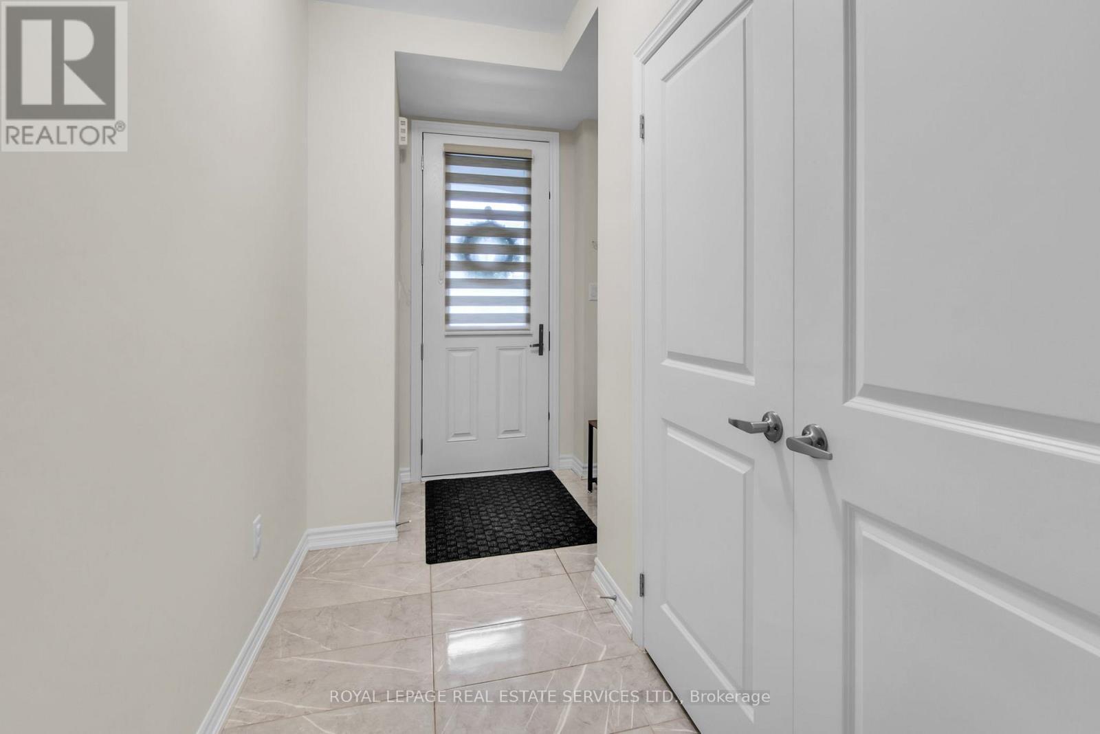 












1437 ALMONTE DRIVE

,
Burlington,




Ontario
L7P3W5

