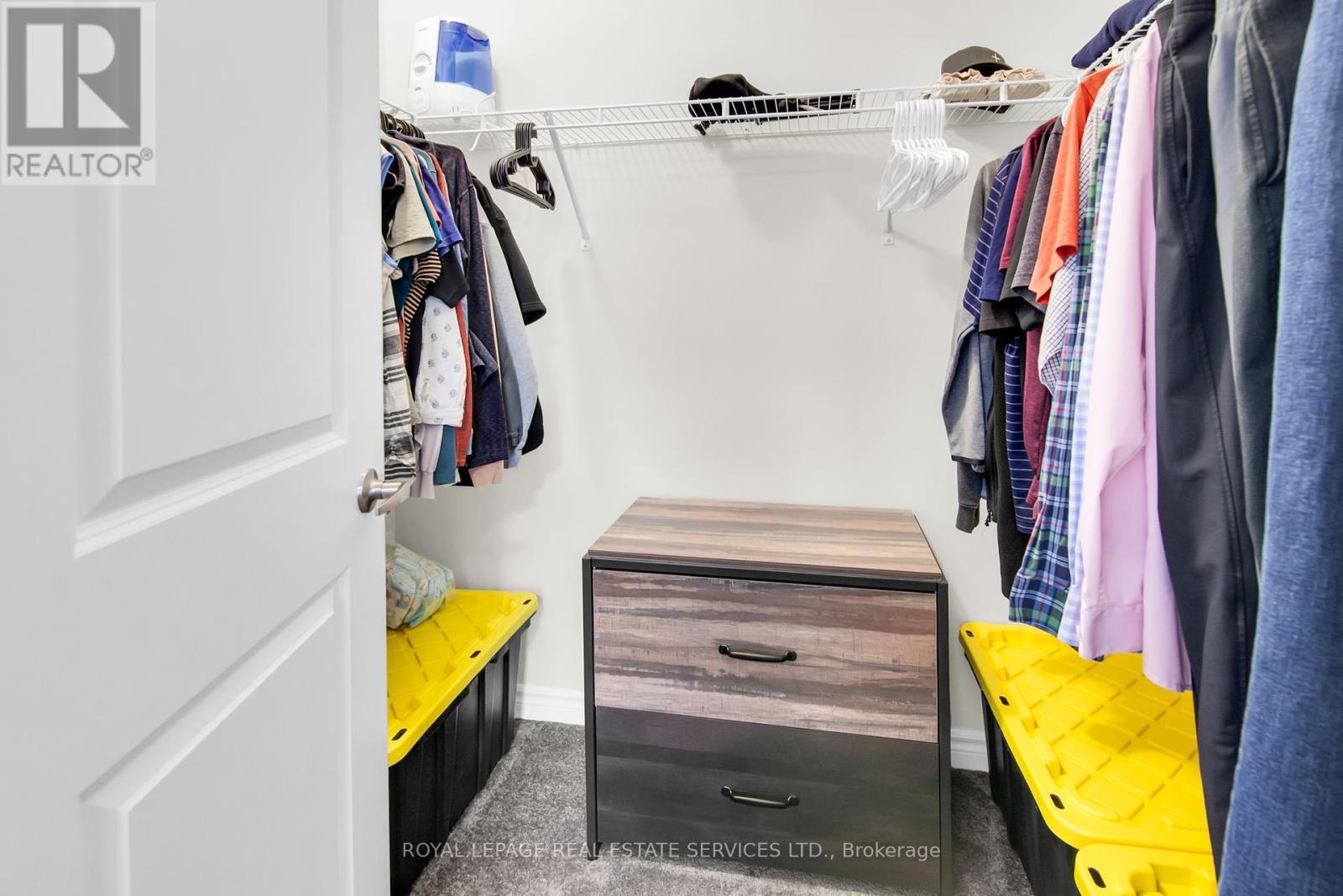 












1437 ALMONTE DRIVE

,
Burlington,




Ontario
L7P3W5

