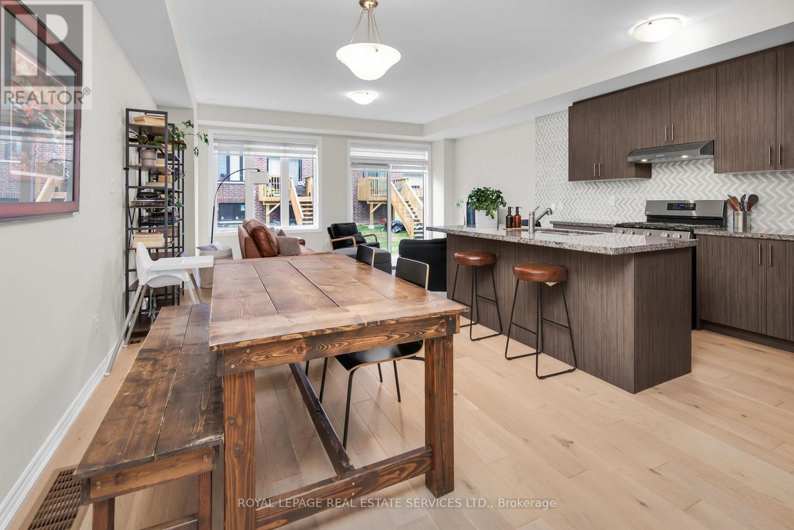 












1437 ALMONTE DRIVE

,
Burlington,




Ontario
L7P3W5


