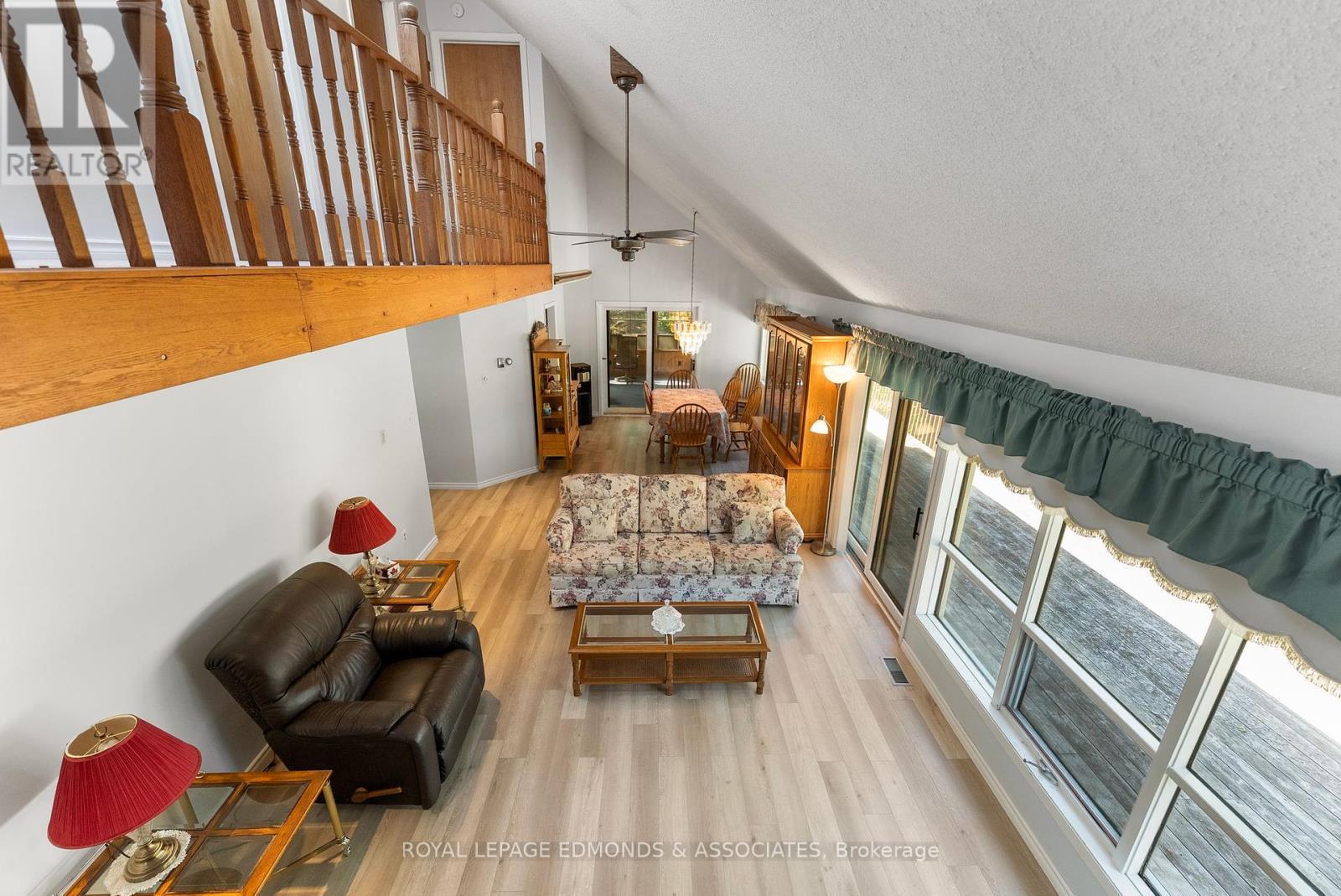 












36 CRESCENT DRIVE

,
Brudenell, Lyndoch and Raglan,




Ontario
K0J2E0

