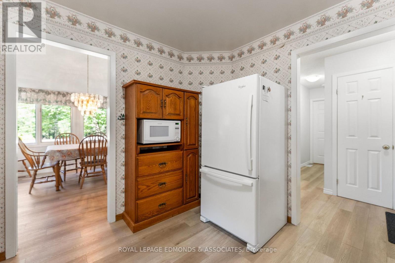 












36 CRESCENT DRIVE

,
Brudenell, Lyndoch and Raglan,




Ontario
K0J2E0

