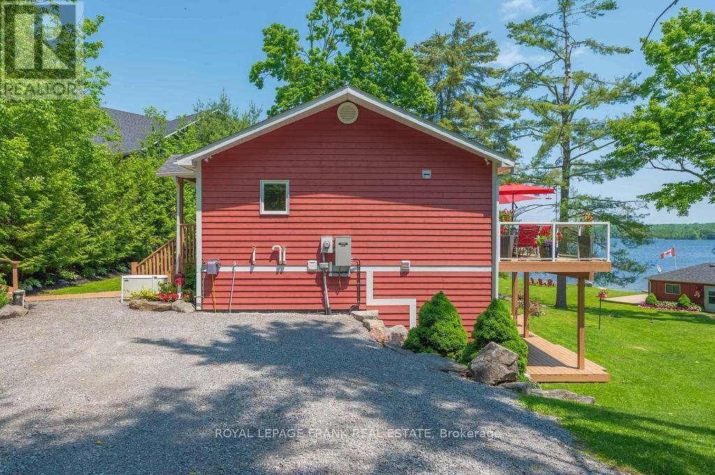 












113 FIRE ROUTE 37

,
Trent Lakes,




Ontario
K0L1J0

