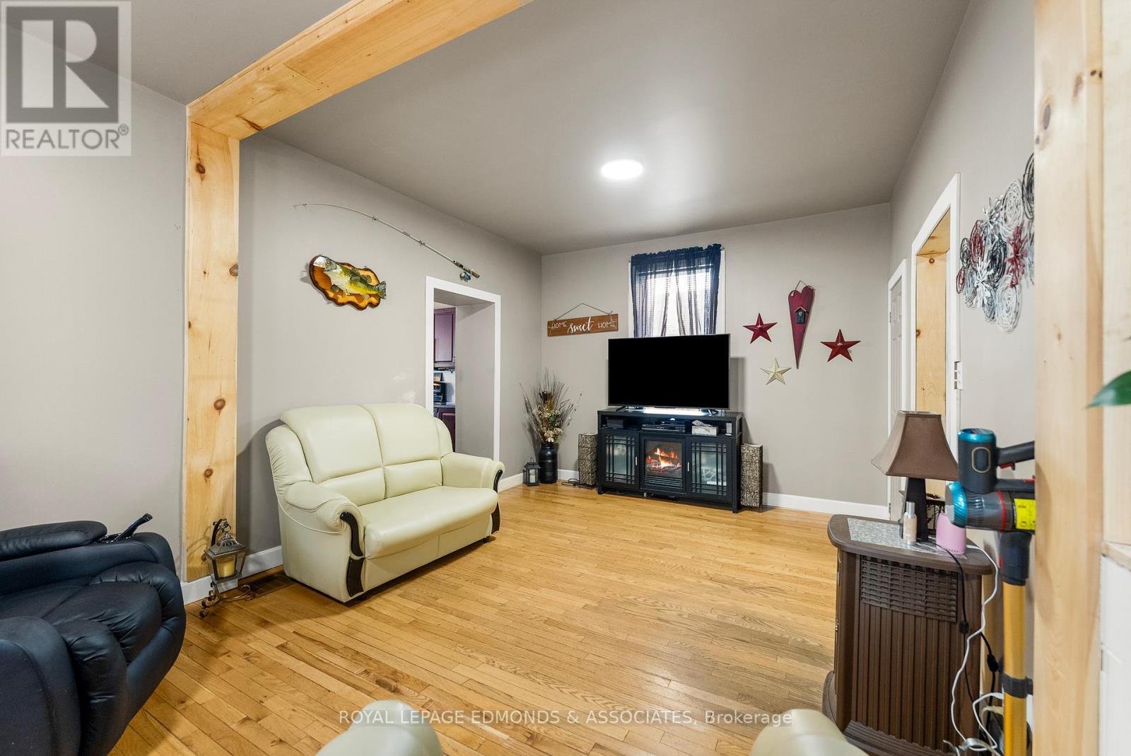 












428 TRAFALGAR ROAD

,
Pembroke,




Ontario
K8A5B5

