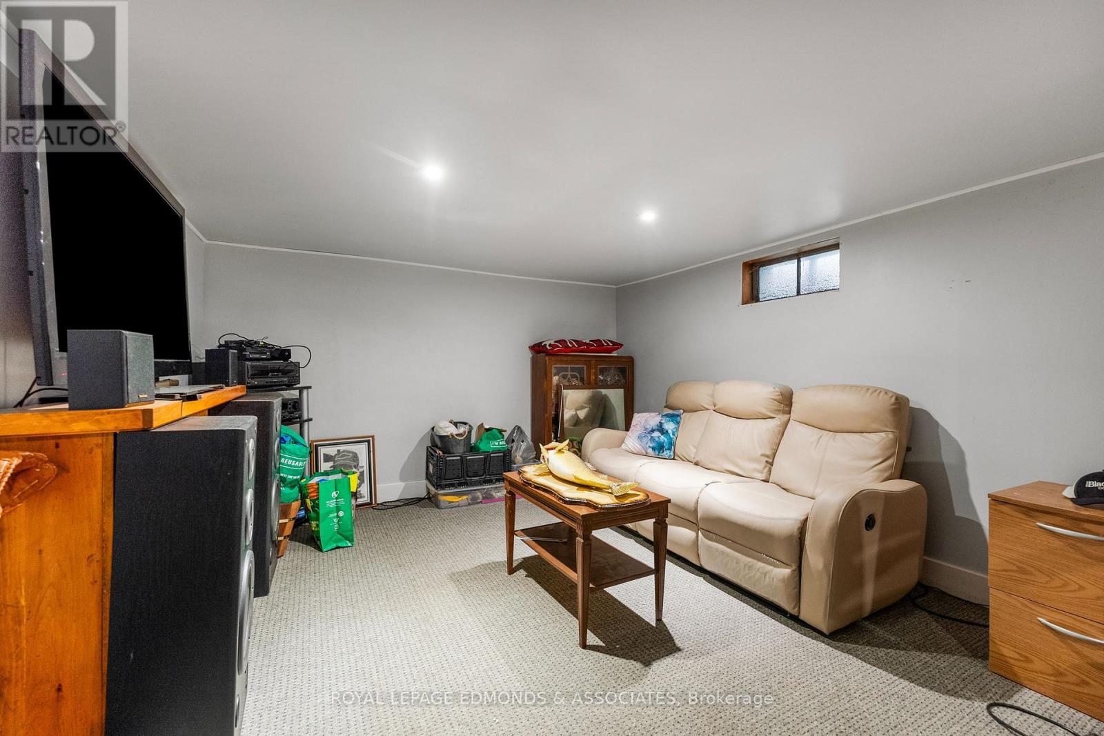 












428 TRAFALGAR ROAD

,
Pembroke,




Ontario
K8A5B5

