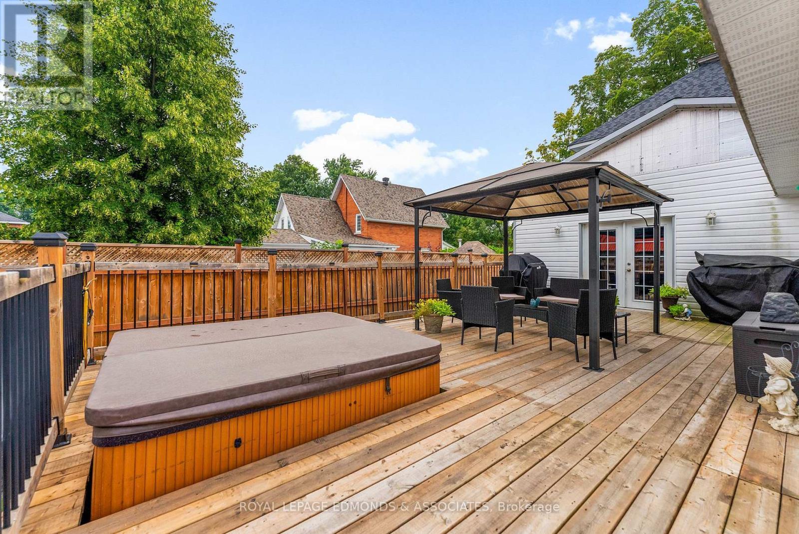 












428 TRAFALGAR ROAD

,
Pembroke,




Ontario
K8A5B5

