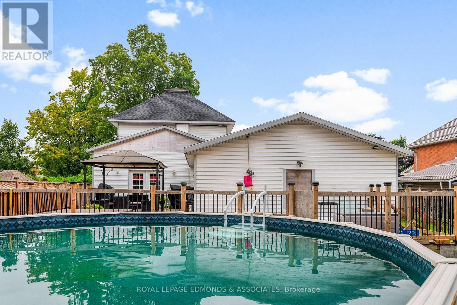 












428 TRAFALGAR ROAD

,
Pembroke,




Ontario
K8A5B5

