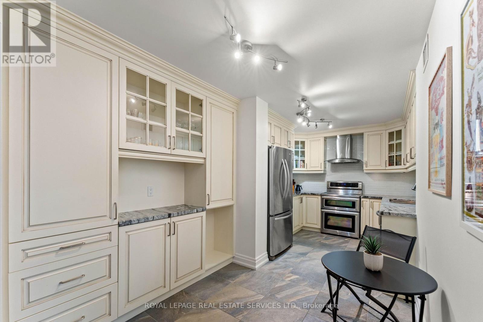 












1711 - 5444 YONGE STREET

,
Toronto,




Ontario
M2N6J4

