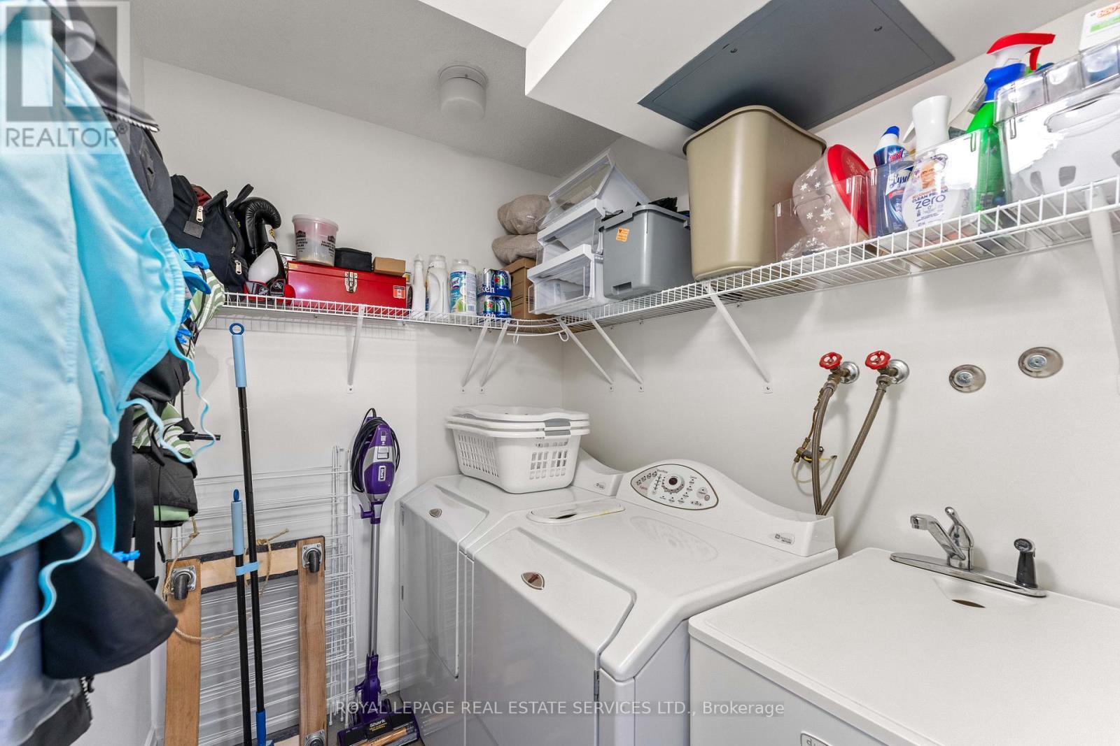 












1711 - 5444 YONGE STREET

,
Toronto,




Ontario
M2N6J4

