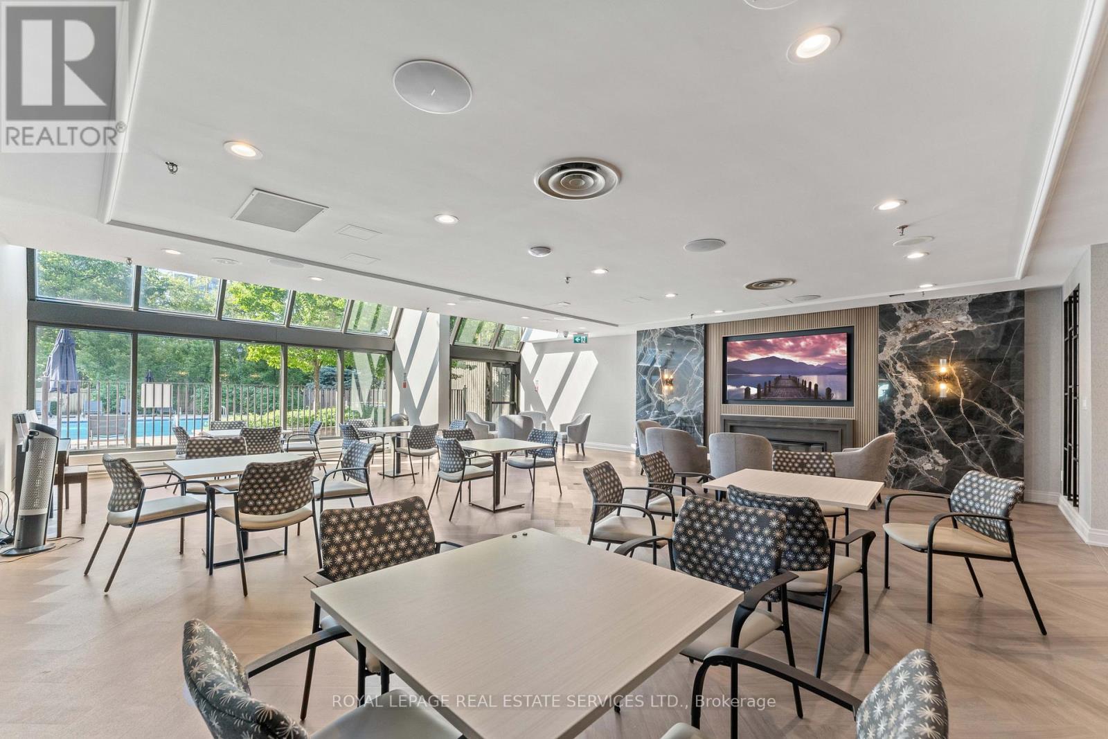 












1711 - 5444 YONGE STREET

,
Toronto,




Ontario
M2N6J4


