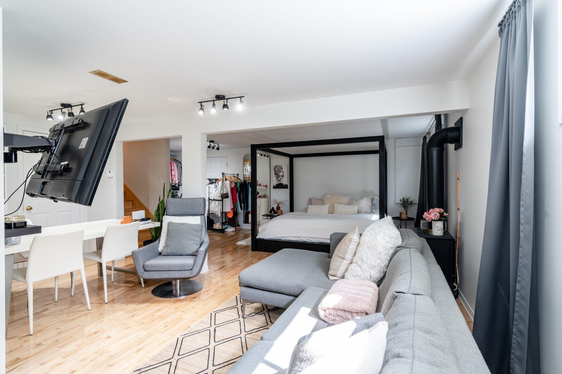 









238


Rue de la Renaissance

,
Blainville,




QC
J7B1S7

