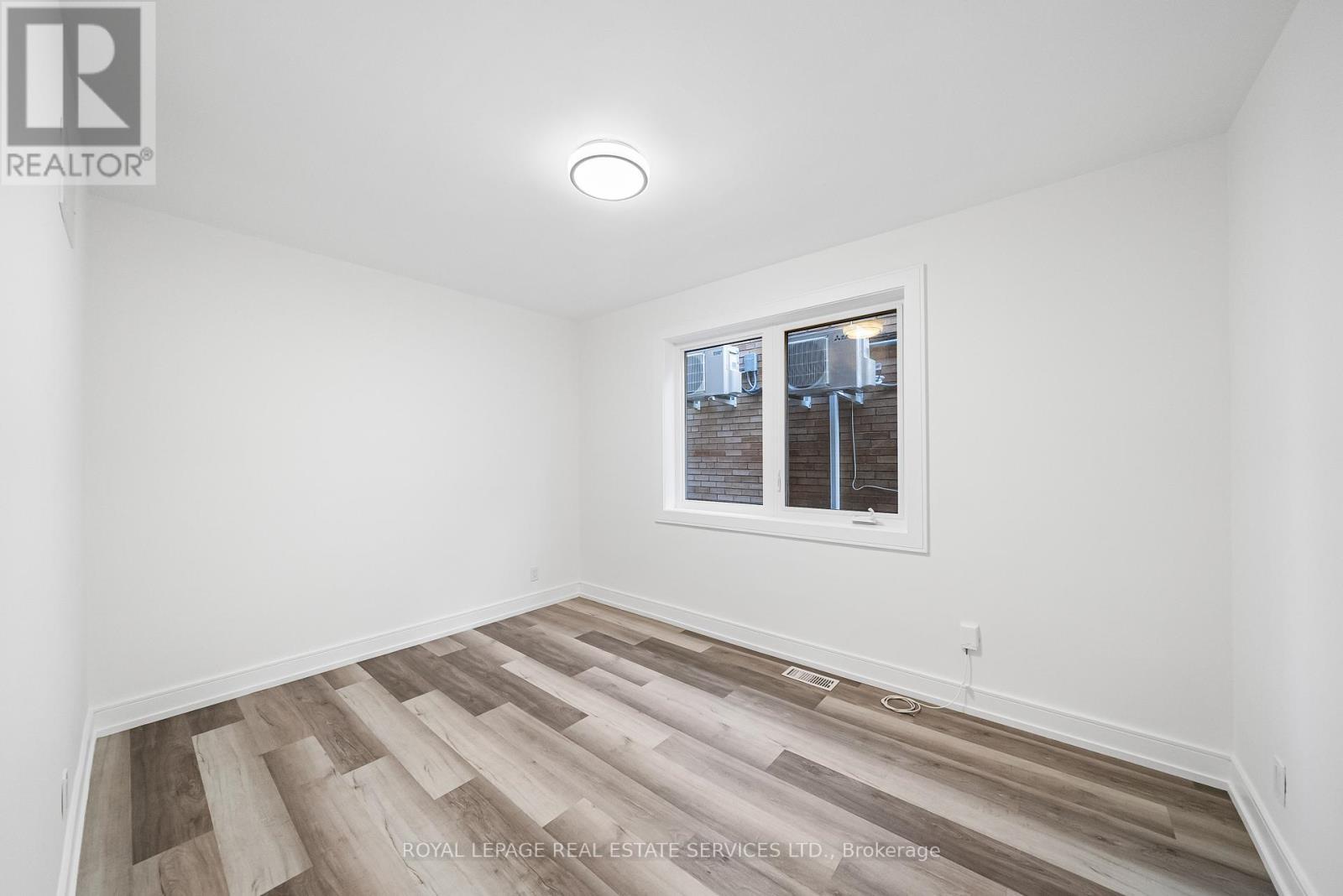 












2 - 50 ARCADIAN CIRCLE

,
Toronto,




Ontario
M8W2Y9


