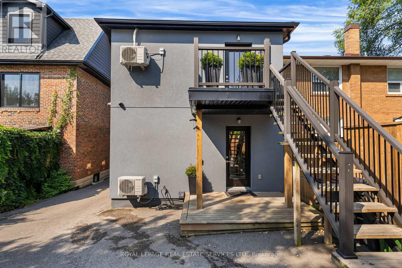 












2 - 50 ARCADIAN CIRCLE

,
Toronto,




Ontario
M8W2Y9

