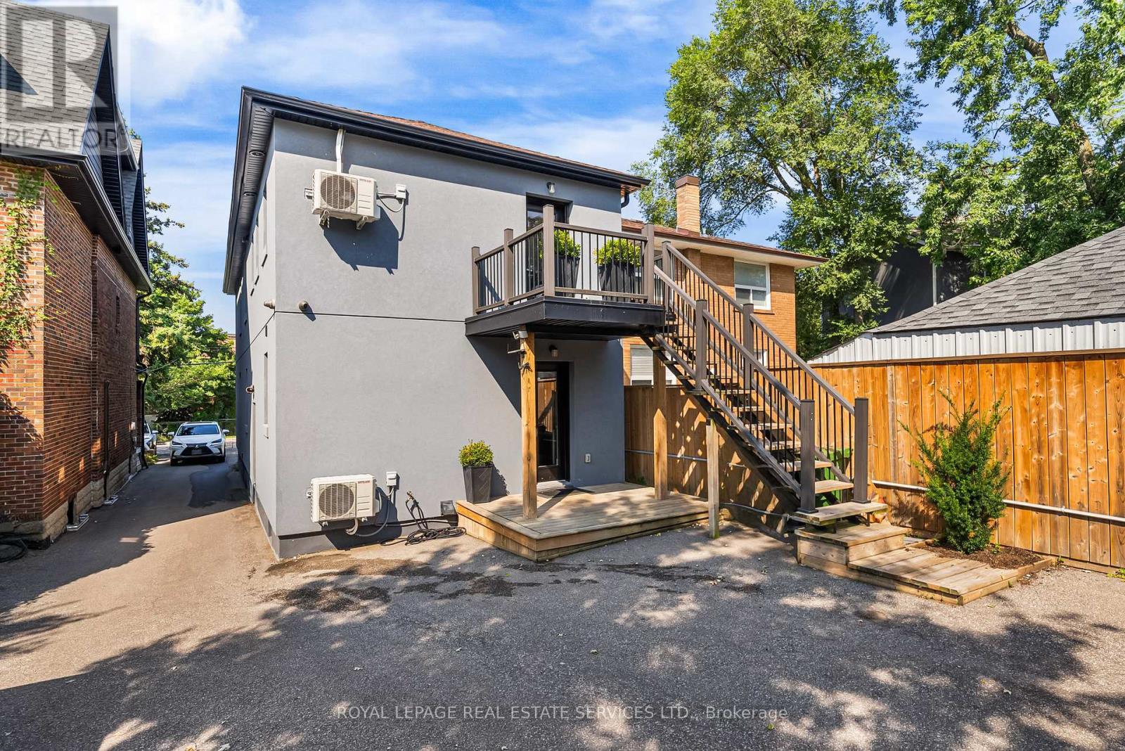 












2 - 50 ARCADIAN CIRCLE

,
Toronto,




Ontario
M8W2Y9

