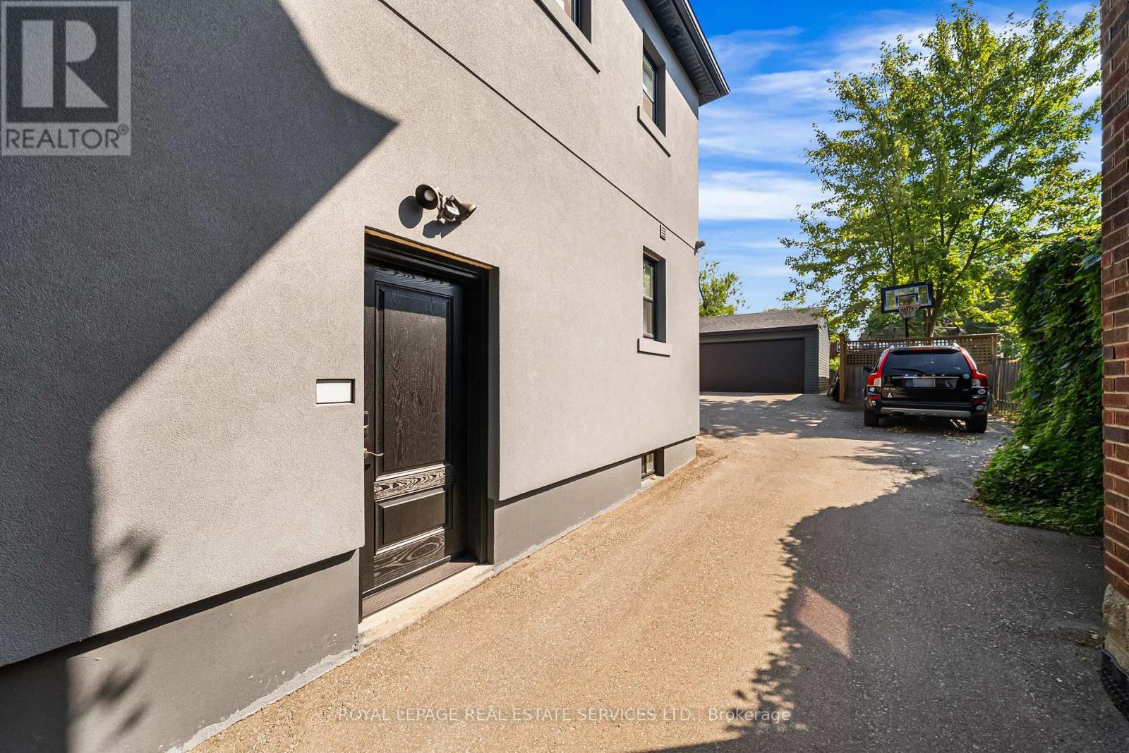 












2 - 50 ARCADIAN CIRCLE

,
Toronto,




Ontario
M8W2Y9

