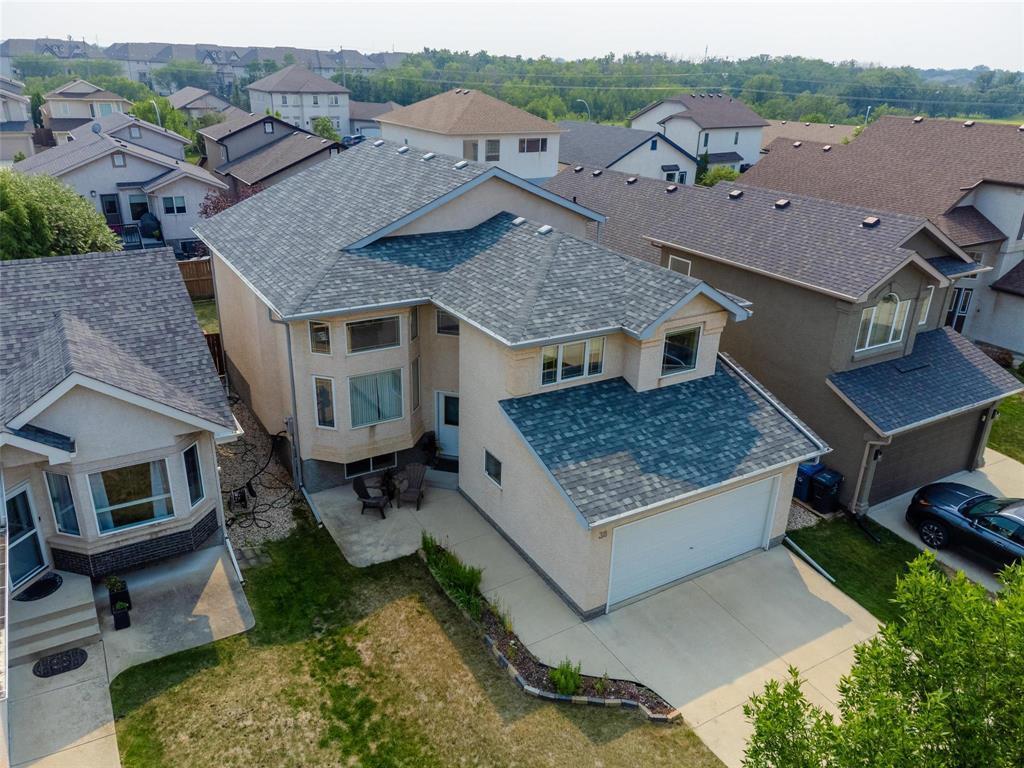 












38 Captains Way

,
Winnipeg,




Manitoba
R3X2J1

