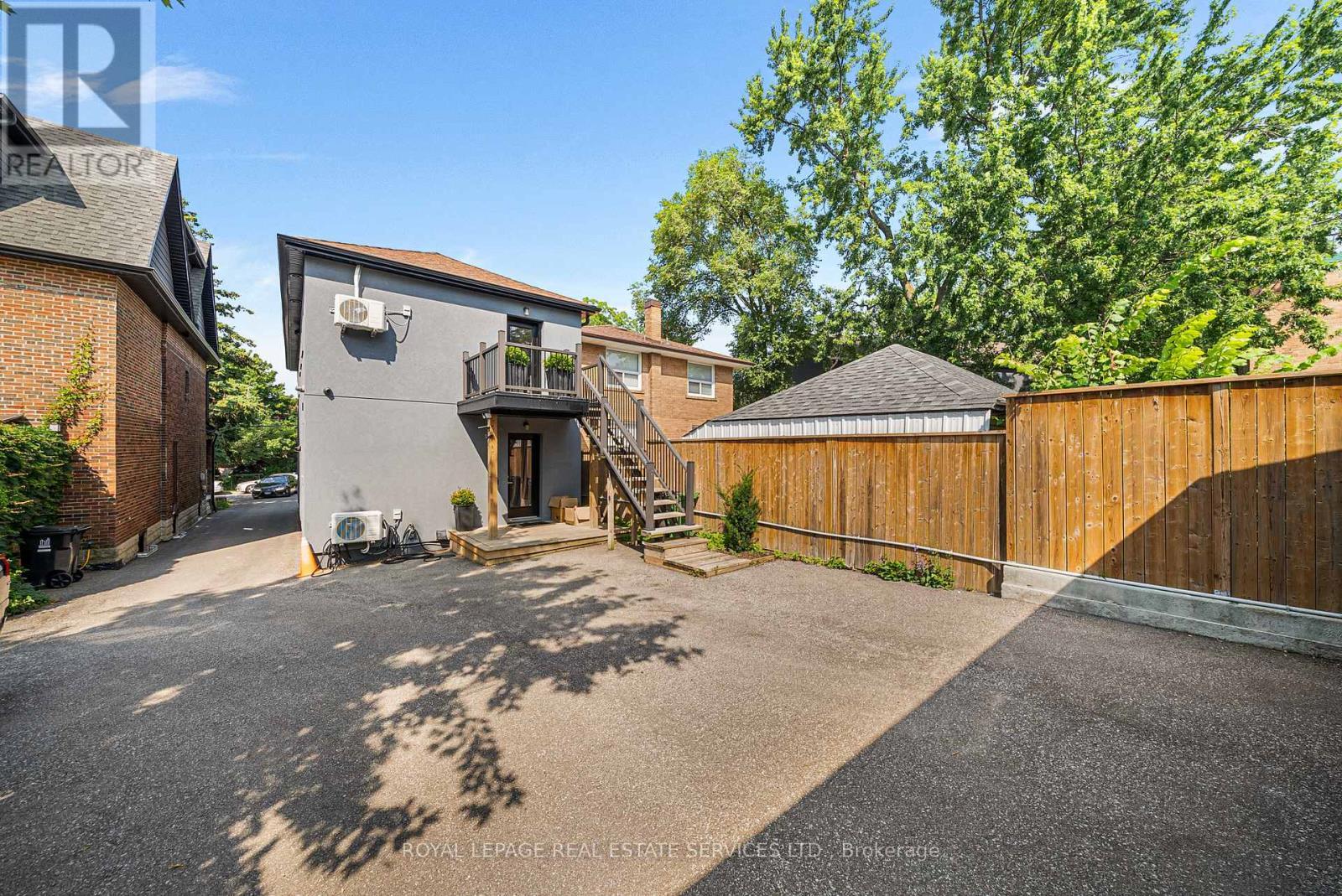 












3 - 50 ARCADIAN CIRCLE

,
Toronto,




Ontario
M8W2Y9

