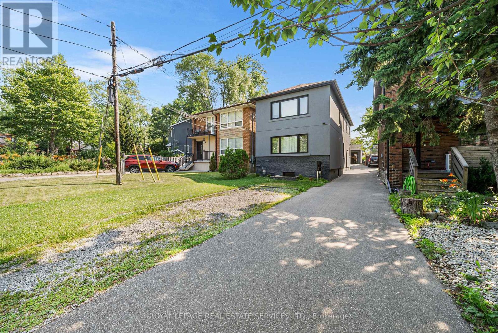 












3 - 50 ARCADIAN CIRCLE

,
Toronto,




Ontario
M8W2Y9

