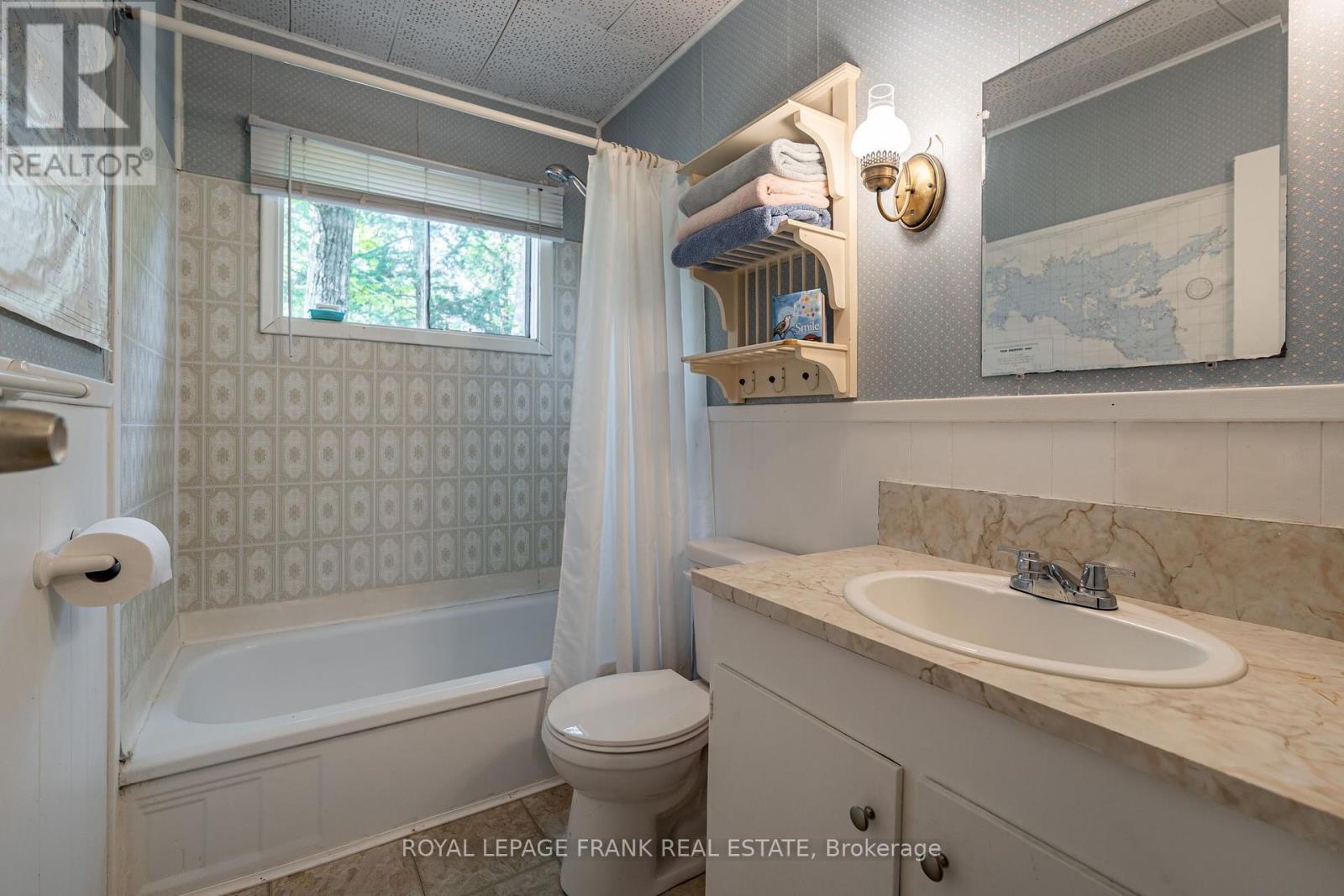 












428 & 430 ISLAND 7 STONEY LAKE

,
Douro-Dummer,




Ontario
K0L2H0


