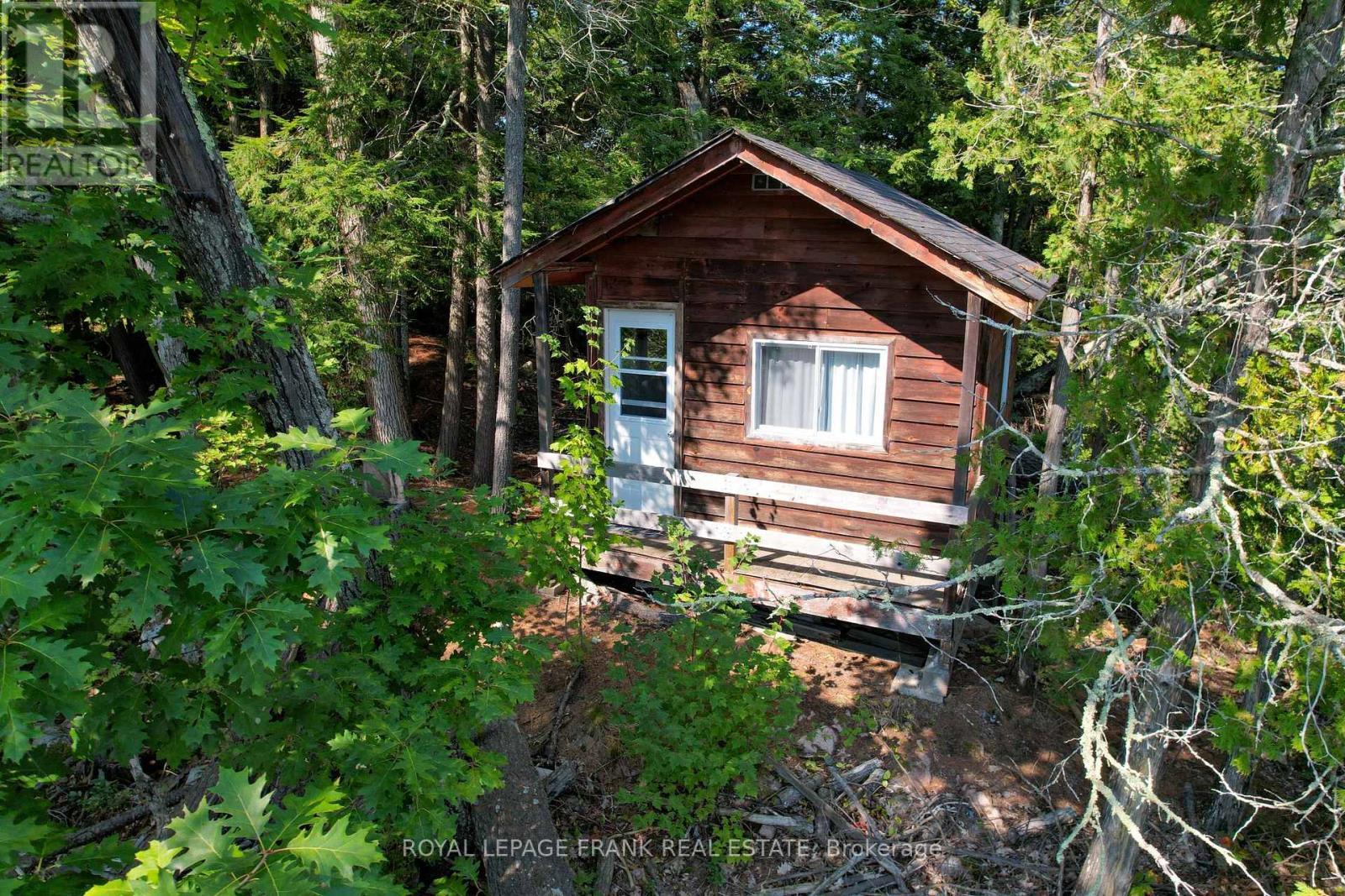 












428 & 430 ISLAND 7 STONEY LAKE

,
Douro-Dummer,




Ontario
K0L2H0

