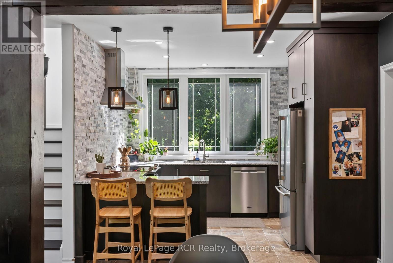 












39626 GLENANNON ROAD

,
Morris Turnberry (Turnberry),




Ontario
N0G2W0

