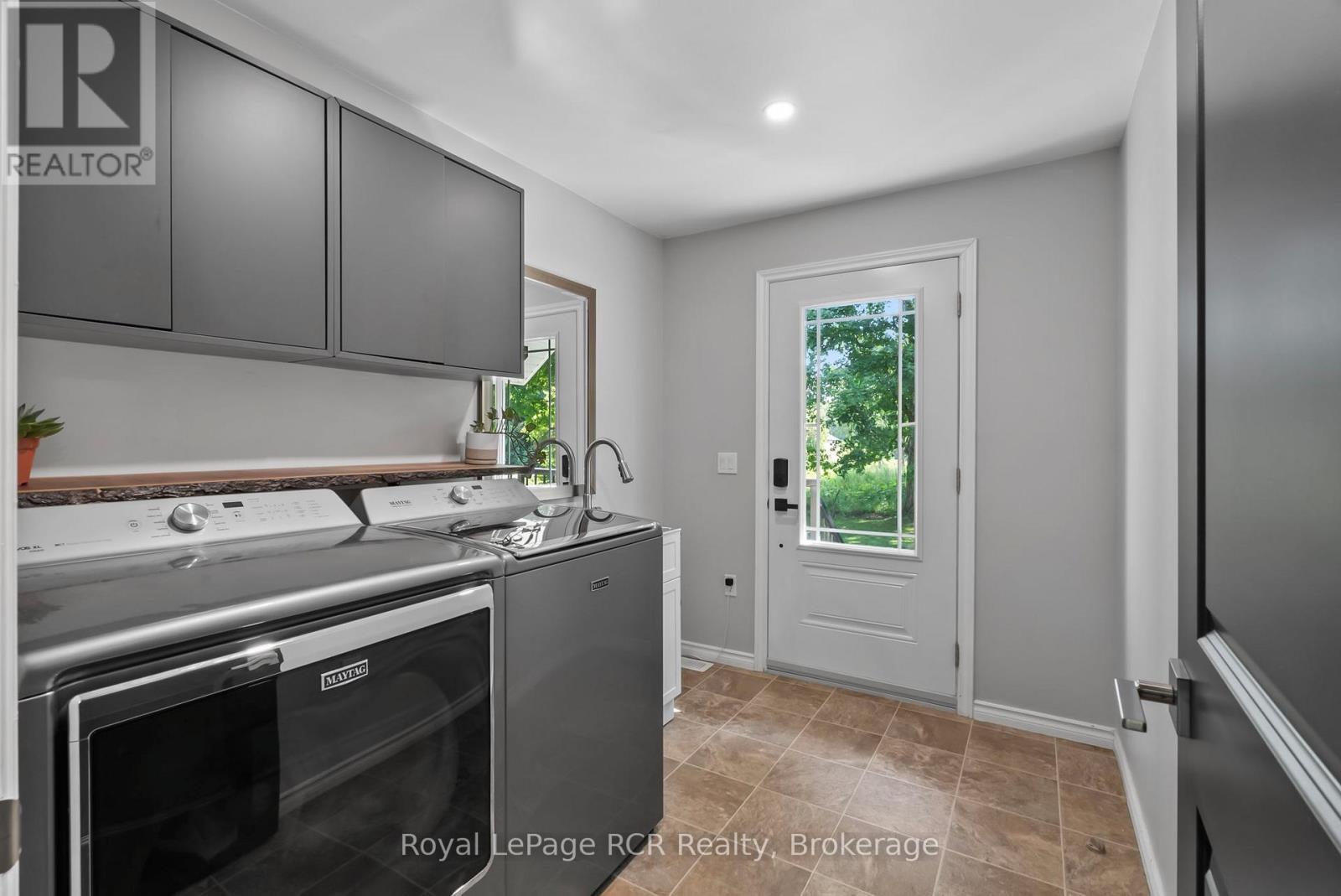 












39626 GLENANNON ROAD

,
Morris Turnberry (Turnberry),




Ontario
N0G2W0

