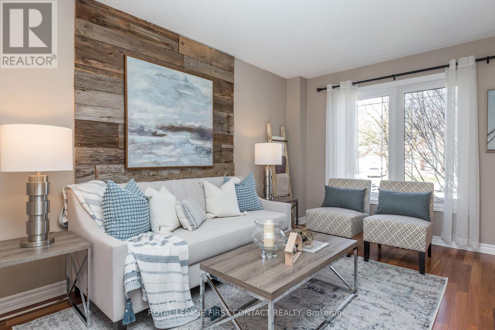 












11 HERITAGE ROAD

,
Innisfil,




Ontario
L0L1L0

