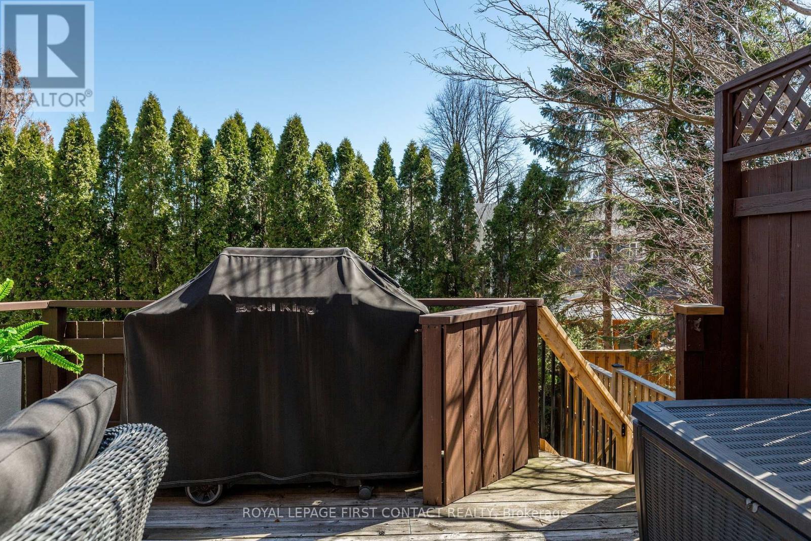 












11 HERITAGE ROAD

,
Innisfil,




Ontario
L0L1L0


