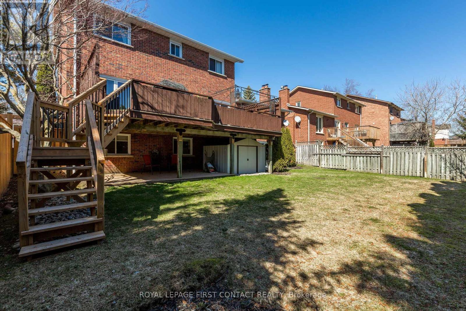












11 HERITAGE ROAD

,
Innisfil,




Ontario
L0L1L0

