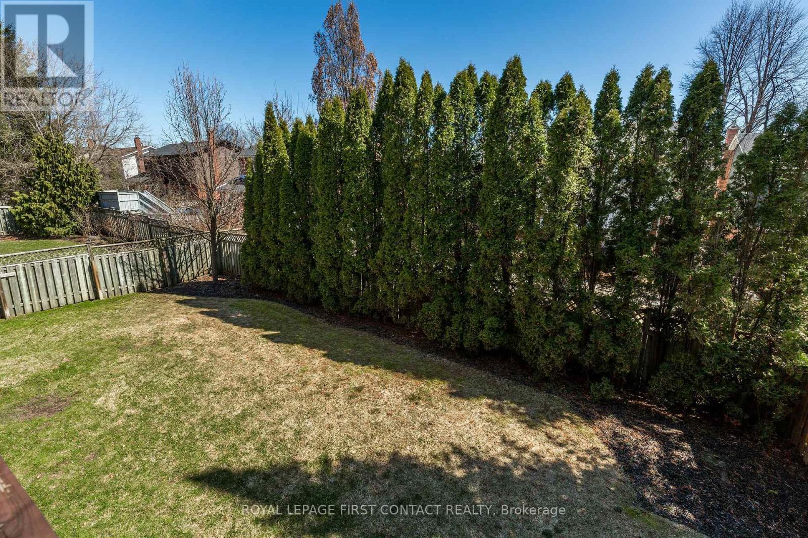 












11 HERITAGE ROAD

,
Innisfil,




Ontario
L0L1L0

