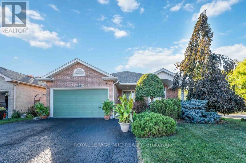 












5349 BEAVER VALLEY WAY

,
Niagara Falls (Ascot),




Ontario
L2H3K4

