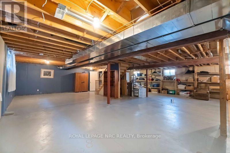 












5349 BEAVER VALLEY WAY

,
Niagara Falls (Ascot),




Ontario
L2H3K4

