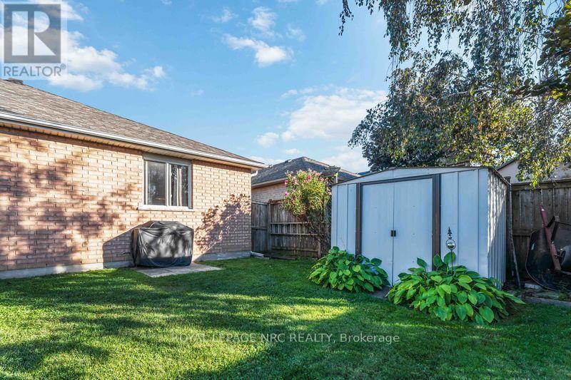 












5349 BEAVER VALLEY WAY

,
Niagara Falls (Ascot),




Ontario
L2H3K4

