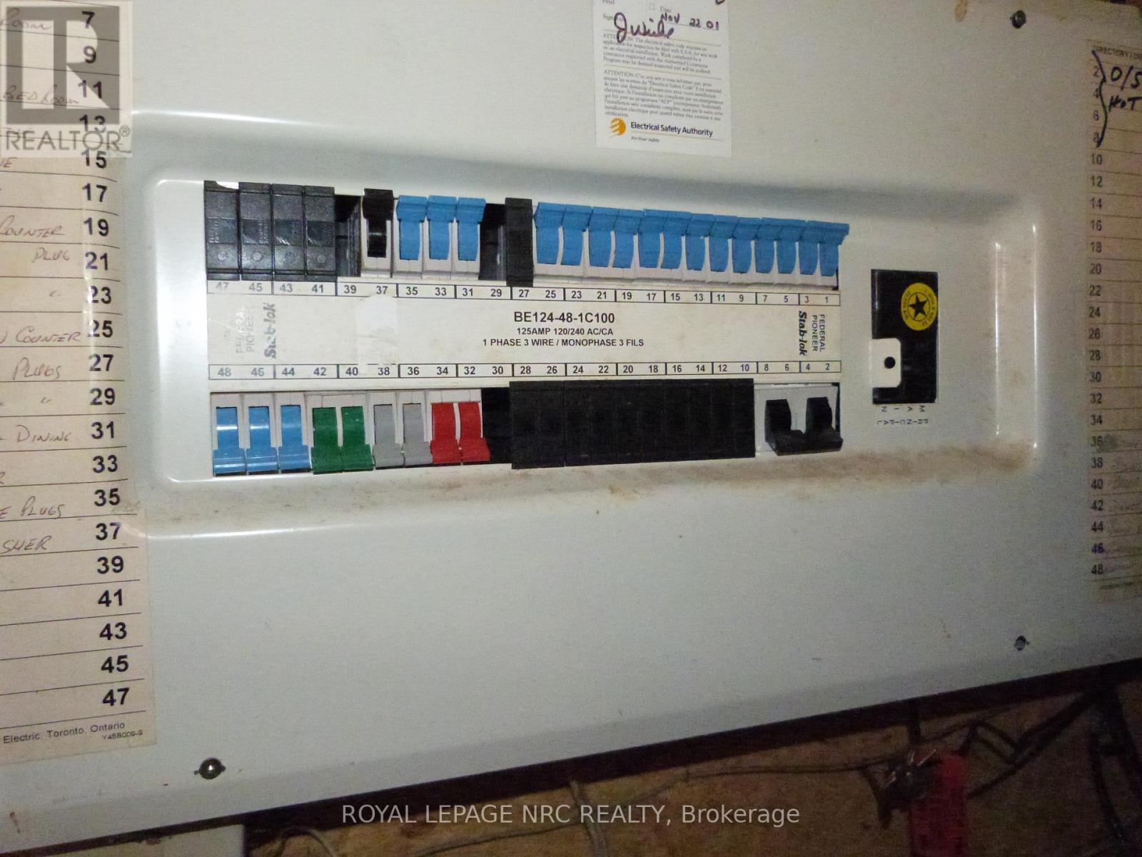 












5349 BEAVER VALLEY WAY

,
Niagara Falls (Ascot),




Ontario
L2H3K4

