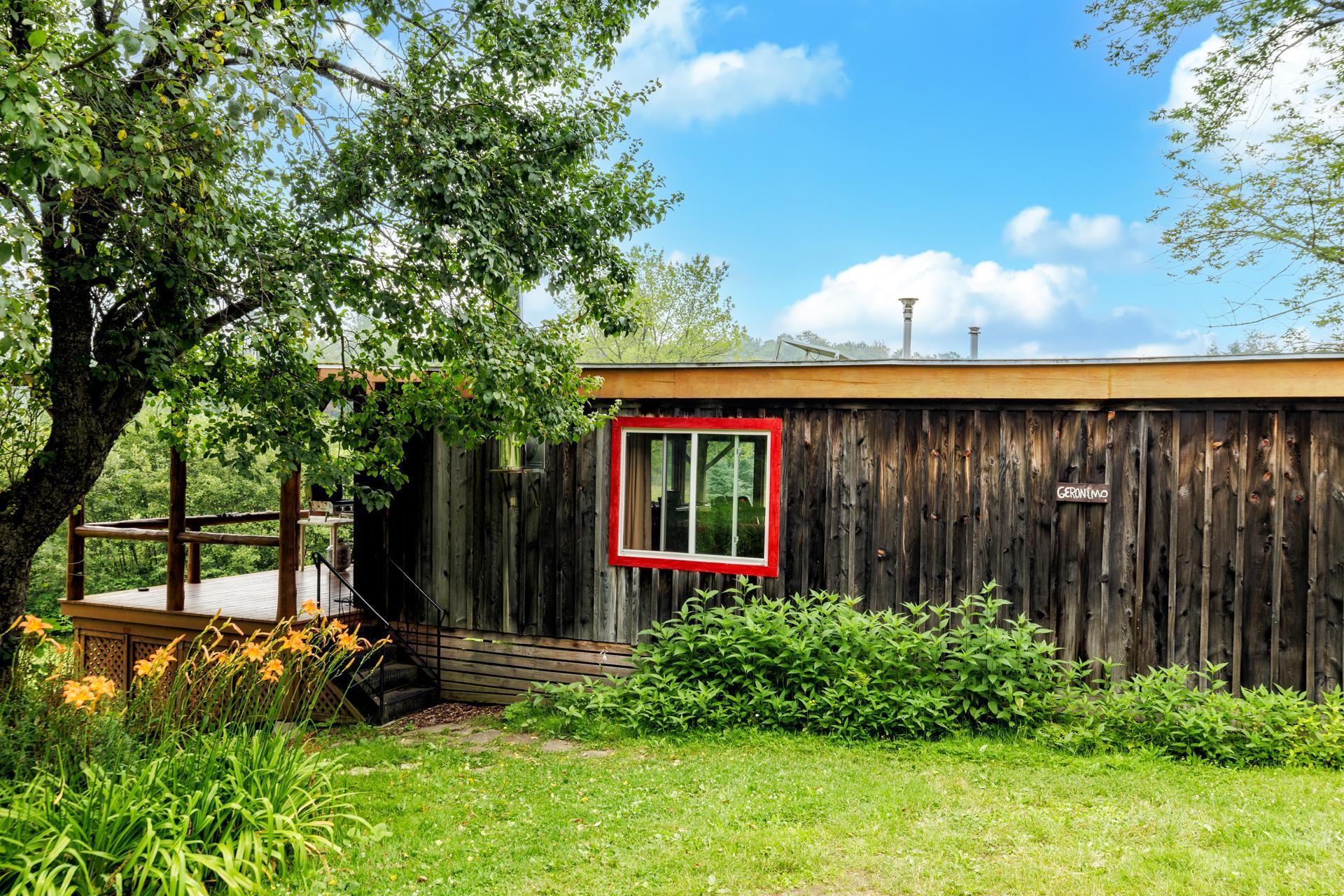 









5Z


Ch. Ledoux

,
Saint-Étienne-de-Bolton,




QC
J0E2E0

