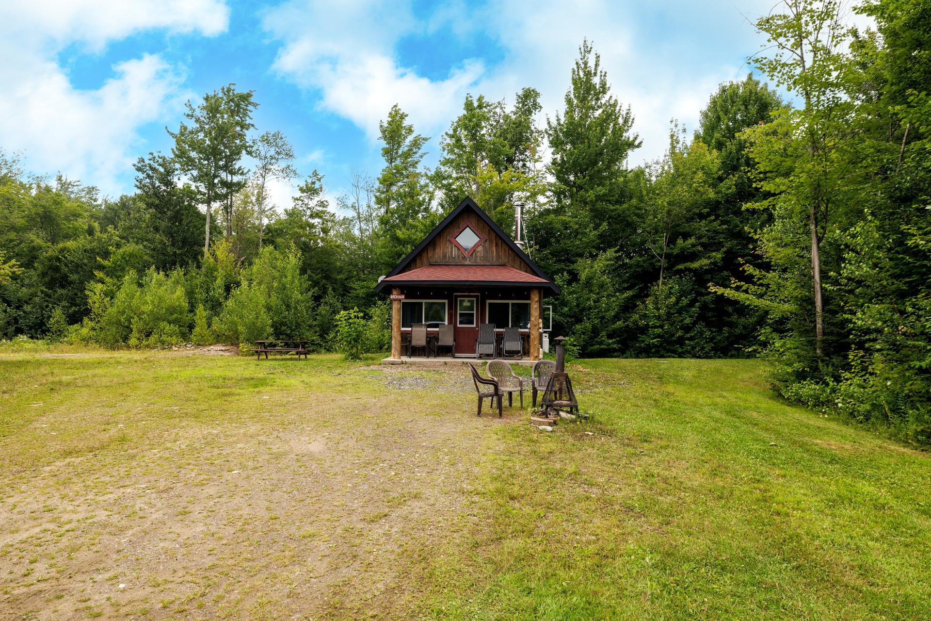 









5Z


Ch. Ledoux

,
Saint-Étienne-de-Bolton,




QC
J0E2E0

