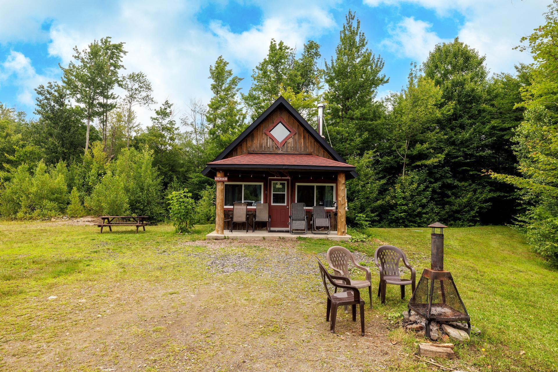 









5Z


Ch. Ledoux

,
Saint-Étienne-de-Bolton,




QC
J0E2E0

