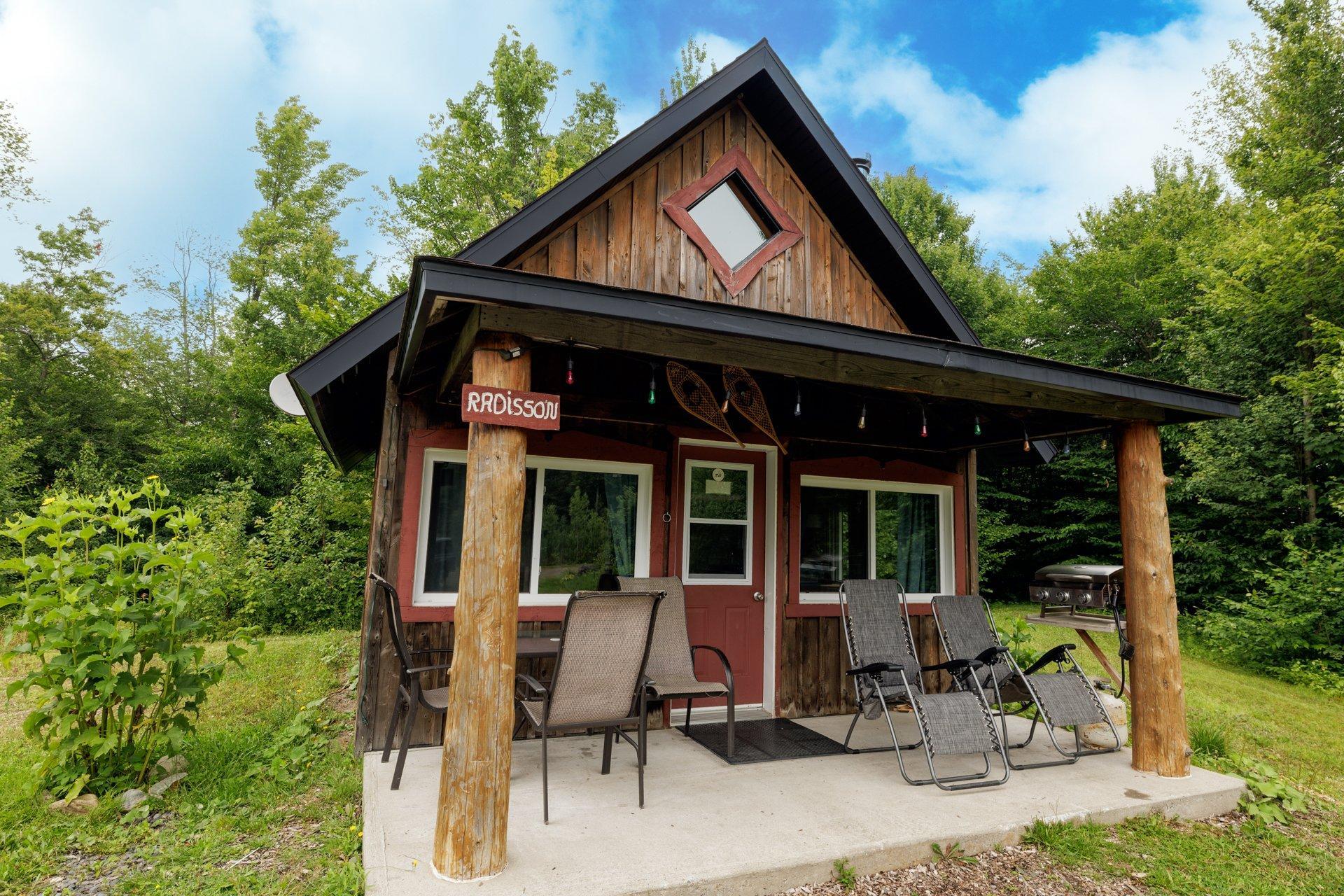 









5Z


Ch. Ledoux

,
Saint-Étienne-de-Bolton,




QC
J0E2E0

