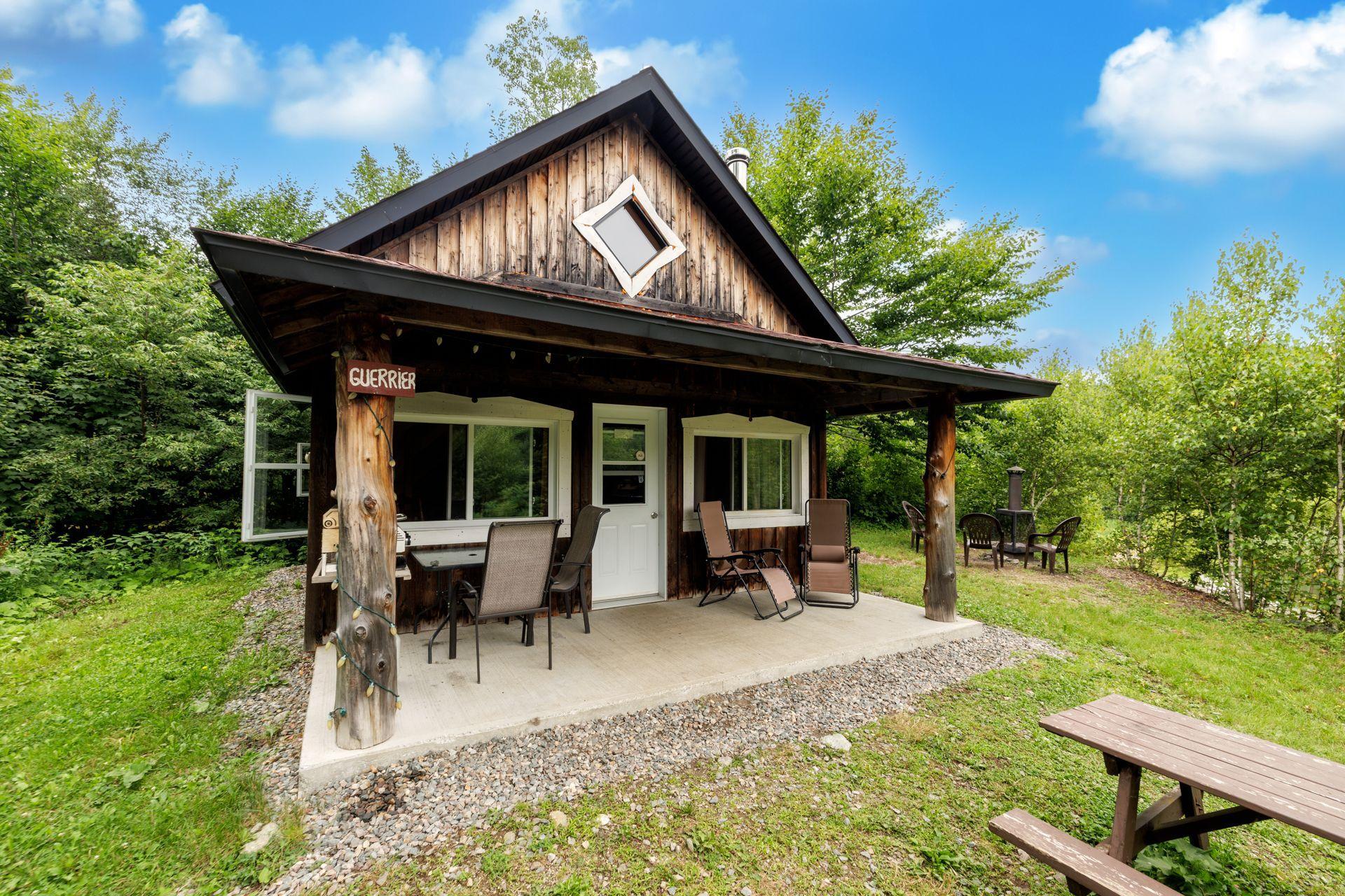 









5Z


Ch. Ledoux

,
Saint-Étienne-de-Bolton,




QC
J0E2E0

