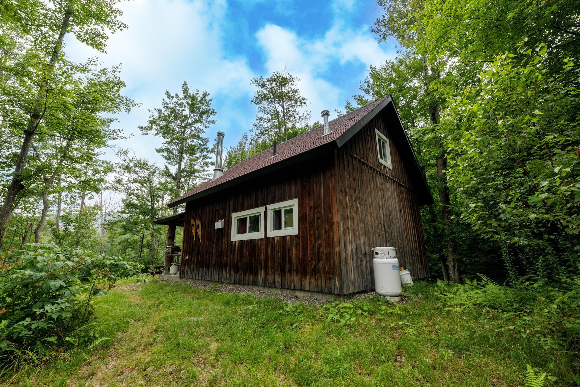 









5Z


Ch. Ledoux

,
Saint-Étienne-de-Bolton,




QC
J0E2E0

