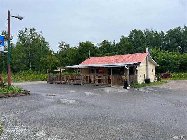 









391


Route 148

,
Shawville,




QC
J0X2Y0

