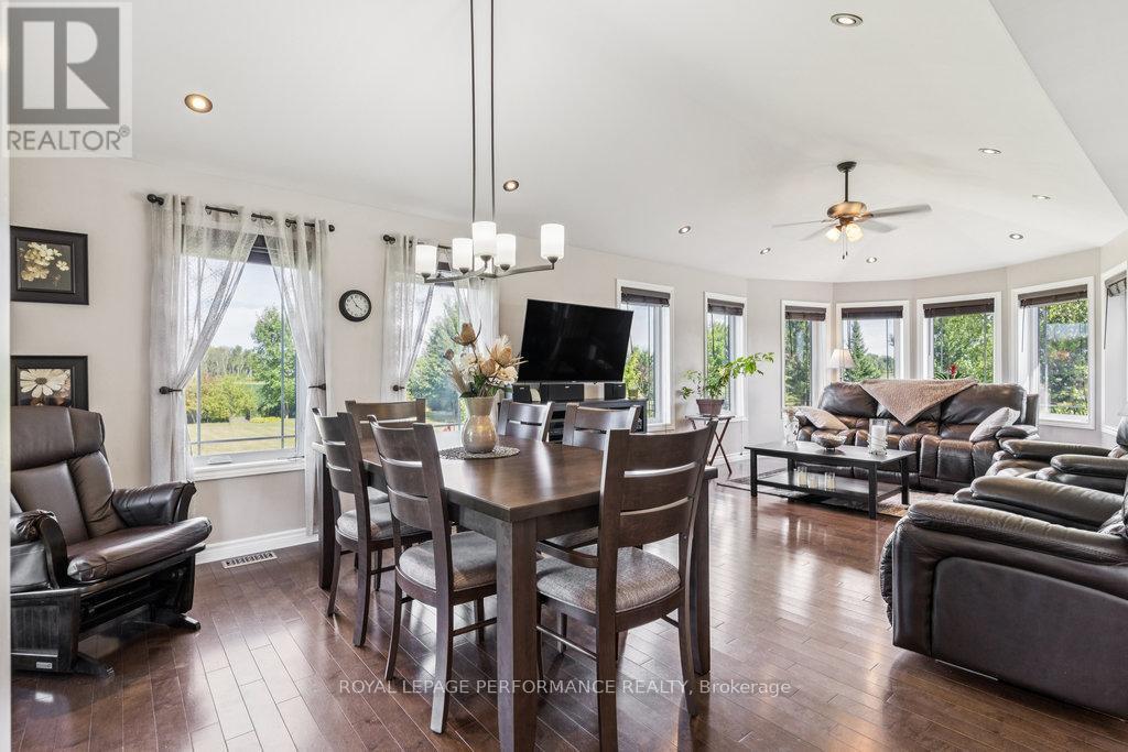












401 BASELINE ROAD

,
Clarence-Rockland,




Ontario
K4K1K9

