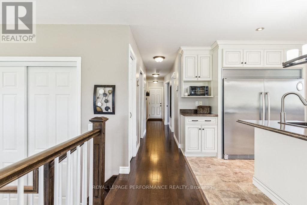 












401 BASELINE ROAD

,
Clarence-Rockland,




Ontario
K4K1K9

