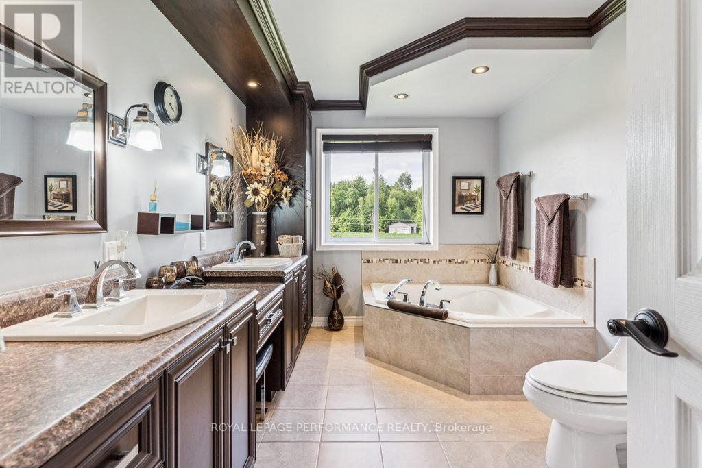 












401 BASELINE ROAD

,
Clarence-Rockland,




Ontario
K4K1K9

