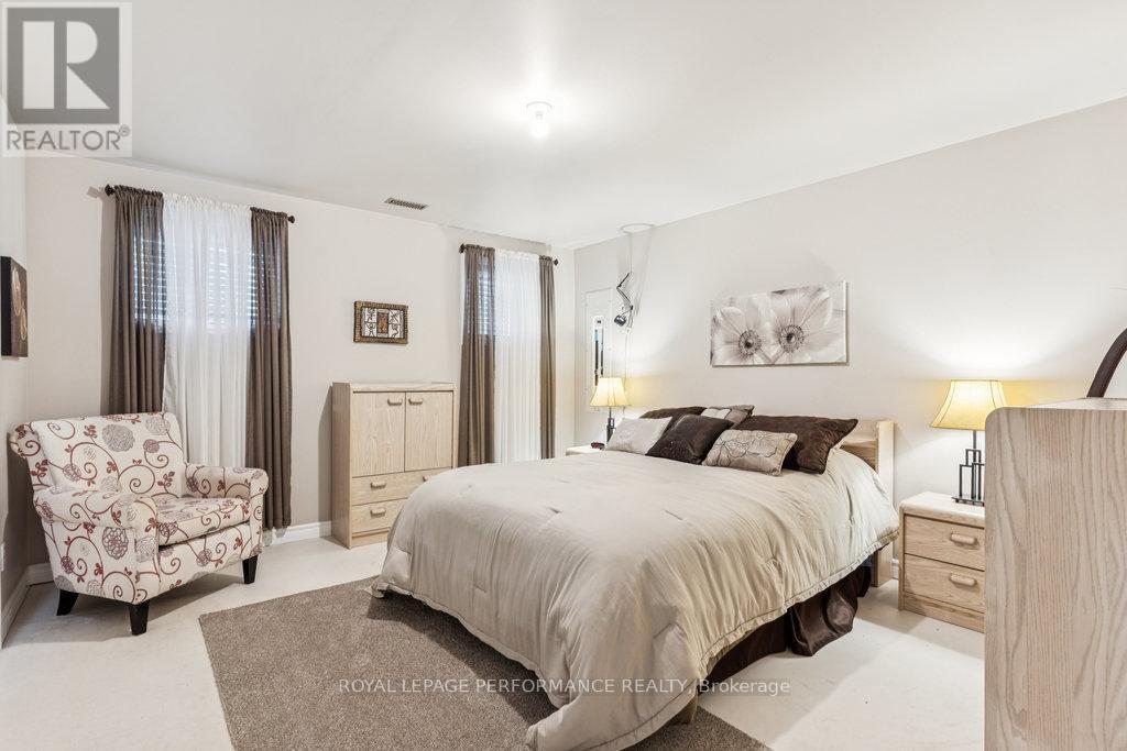 












401 BASELINE ROAD

,
Clarence-Rockland,




Ontario
K4K1K9

