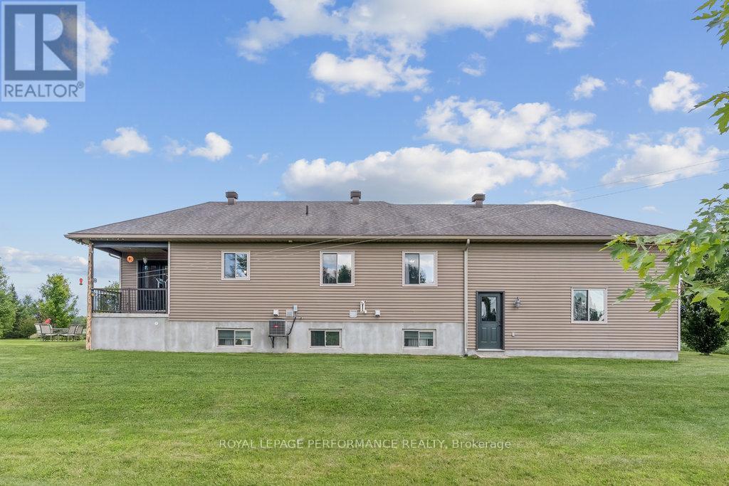 












401 BASELINE ROAD

,
Clarence-Rockland,




Ontario
K4K1K9

