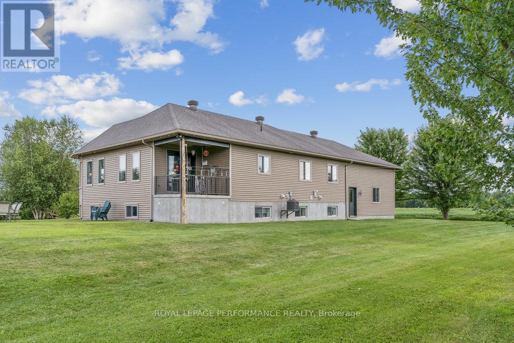 












401 BASELINE ROAD

,
Clarence-Rockland,




Ontario
K4K1K9

