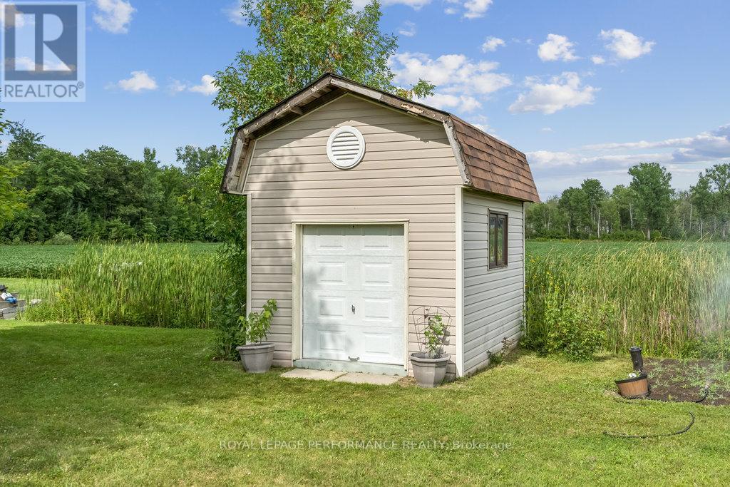 












401 BASELINE ROAD

,
Clarence-Rockland,




Ontario
K4K1K9

