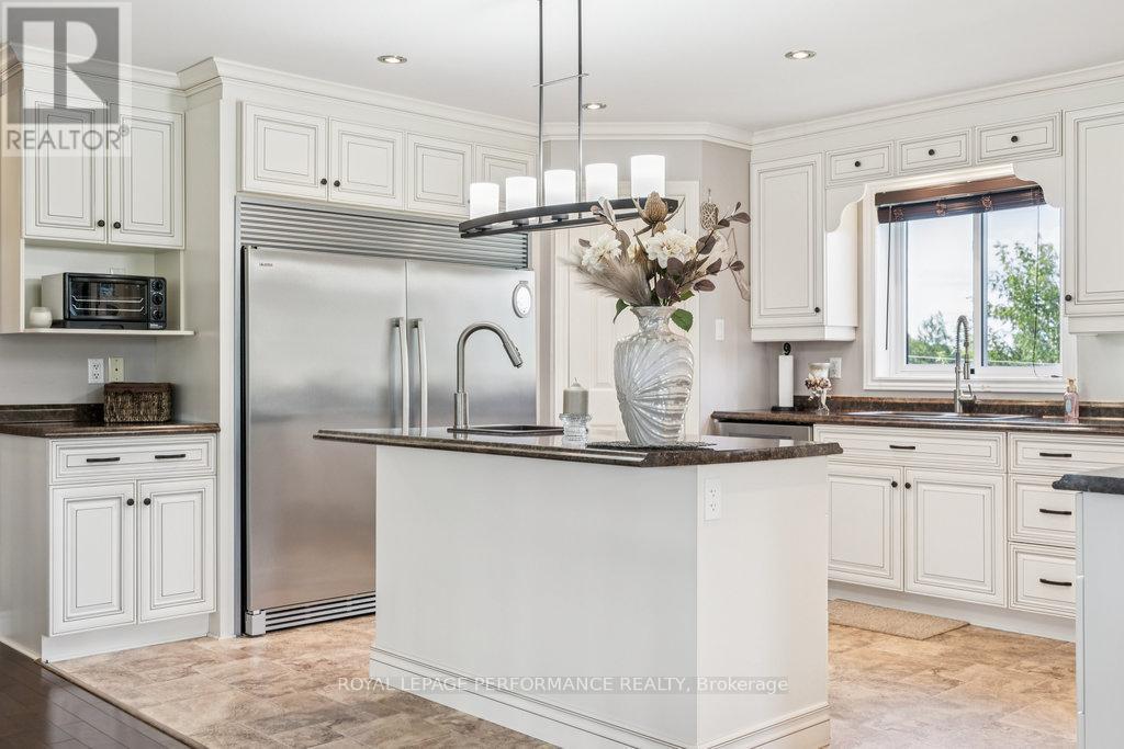 












401 BASELINE ROAD

,
Clarence-Rockland,




Ontario
K4K1K9


